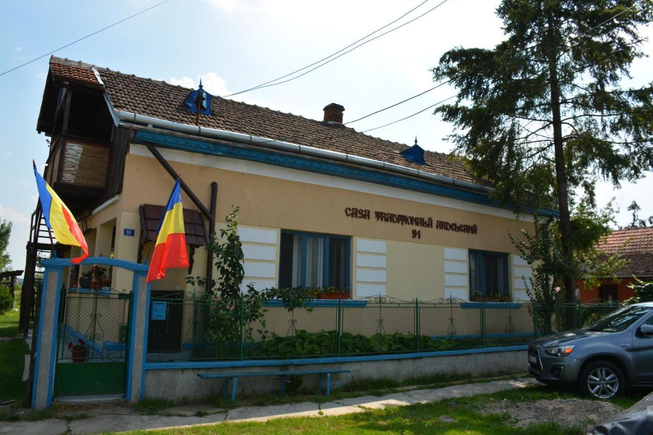 Casa Traditionala Ardeleana Madaras  Exterior foto